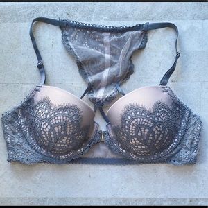NWOT VS Lacy Racerback Lined Demi Bra